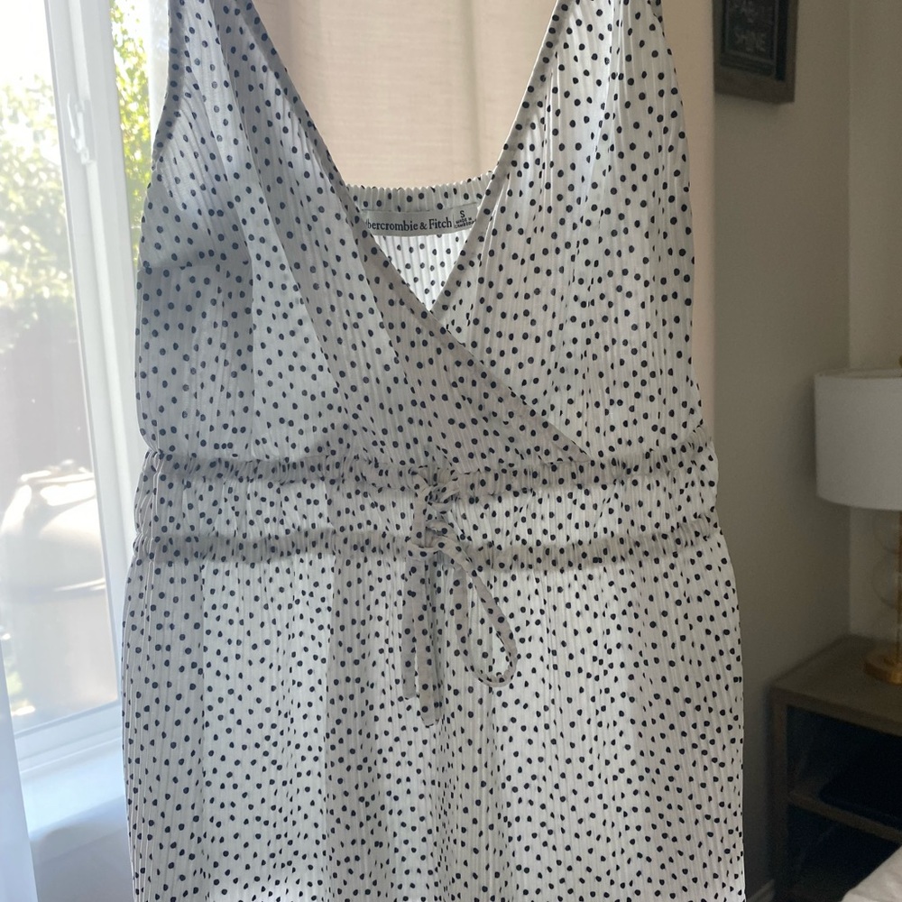 Abercrombie Polka Dot top - Picture 3 of 4